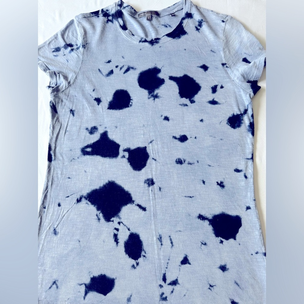 Vince Tie-Dye T-Shirt in Navy Blue and Light Blue L EUC